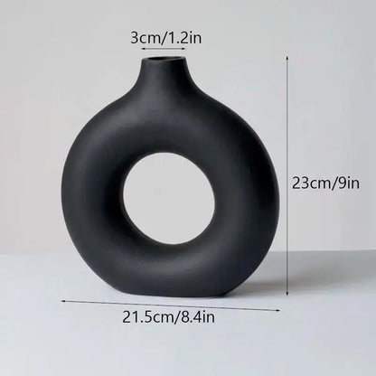 Taufora Halil - Round Ceramic Vase