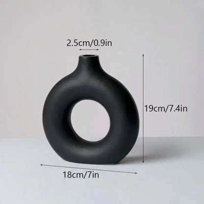 Taufora Halil - Round Ceramic Vase