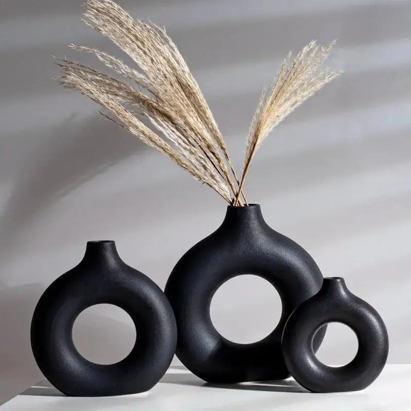Taufora Halil - Round Ceramic Vase