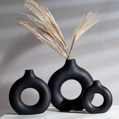 Taufora Halil - Round Ceramic Vase