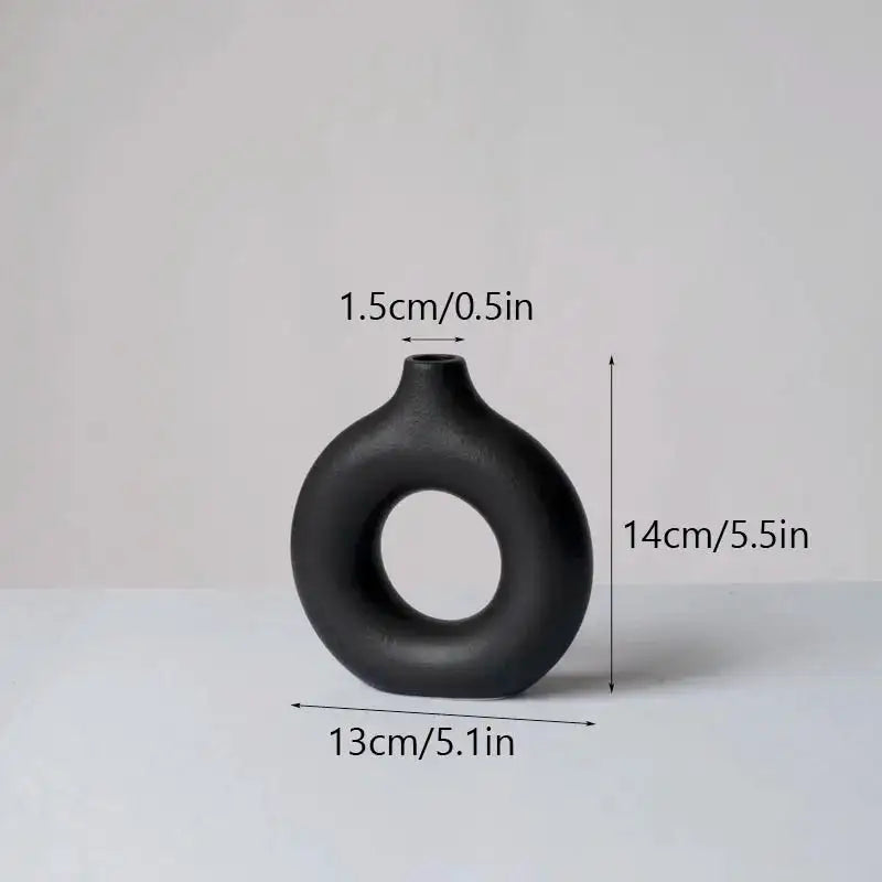 Taufora Halil - Round Ceramic Vase